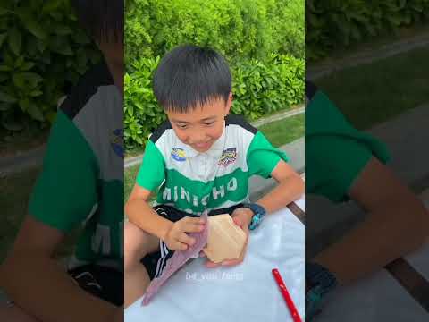 भाई ने बहन के लिए बॉल बनाई 😱~mini wood  toy-woodworking art skill/ wood/handcrafts #shorts