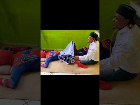 SPIDERMAN DI SUNAT PAKAI GERGAJI #duniadinda #spiderman #sunat #disunat #funny #comedy #ngakak #lucu