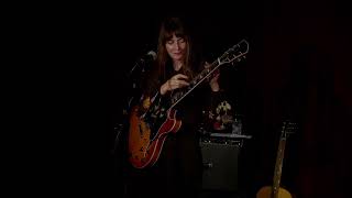 Anna Ash – Gonna Hurry (As Slow As I Can) Live at the Green Note