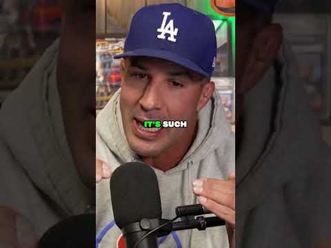 Schaub Calls Out Podcaster for Not Defending Rogan