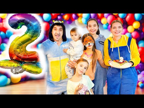 🥳 La Mulți Ani, ARIANA-MARIA 🎂 SĂRBĂTORIM în VACANȚĂ 🍰