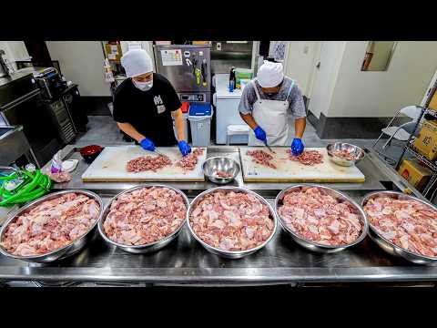 １００kg鶏肉を捌く！職人たちが躍動する大阪屈指のデカ盛りうどん屋。大阪奈良のうどん屋５選。
