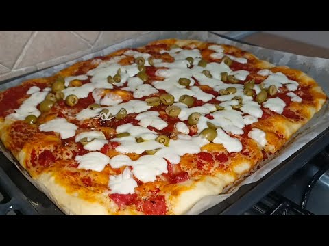 Non serve essere Pizzaiolo! Ecco la pizza in teglia perfetta fatta in casa