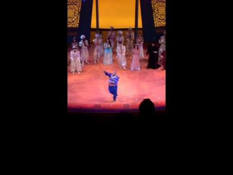 The Genie From Broadway's Aladdin Paid Musical Tribute To Robin Williams & It May Just Break Your Heart