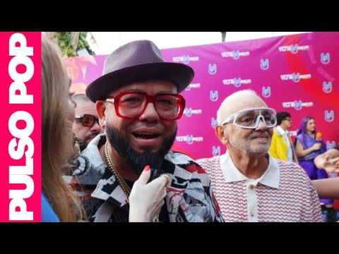 ÑEJO Y SU PAPÁ juntos en entrevista desde PREMIOS TU MUSICA URBANO 2025
