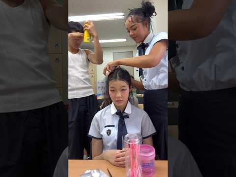 쉬는시간에 친구 포니테일해주기👧🏽👧🏻 #Reels #06년생 #한림예고 #사진전