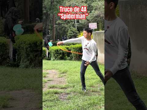 Truco Spiderman con Santiago #shorts