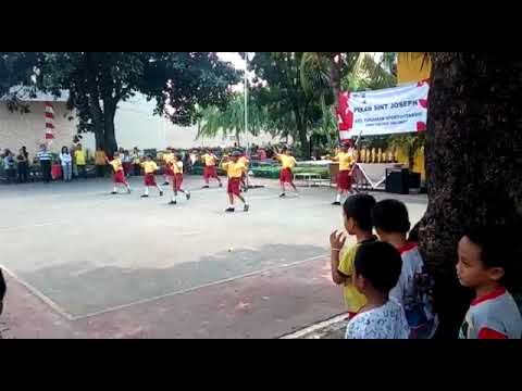 Tarian Tobelo Siswa SD Sint Yoseph
