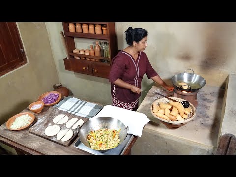 Chicken Stuffed Fried Bread Boats | Village Fried Bread Recipe | Village Food | Village Cooking