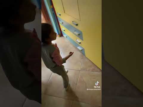 SUPERVIOLA COPIA SUPERMAMMA😅COME SEMPRE #perte #viral#youtubeshortsvideo #shorts#video