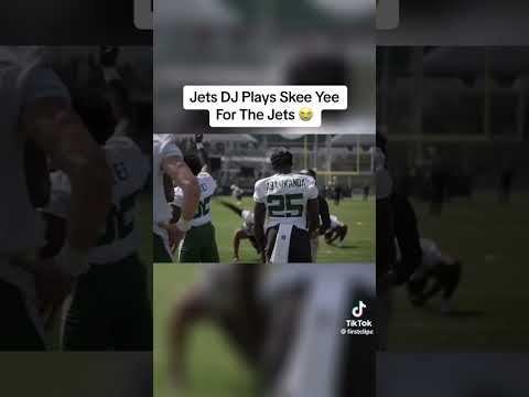 NY Jets DJ plays Sexy red Skee Yee😳#nfl #newyorkjets #shorts #viral