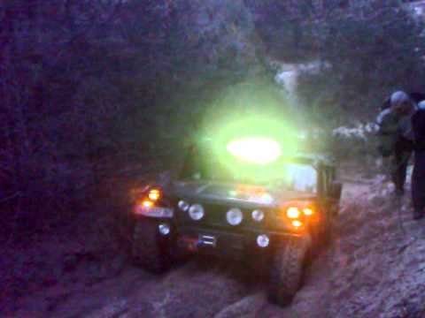Hummer H1 штурмует подъем 4x4 Предновогодняя покатуха.Offroa dmasteR