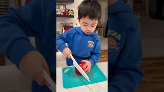 He turned apple into fries 🍟😱🤯