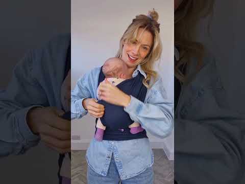 Award-winning Izmi Baby Wrap to the rescue to soothe a crying baby💜 IzmiBaby.com