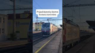 Vectron projizdi Starym Méstem #train #vlak #vlaky #trains #trainspotting