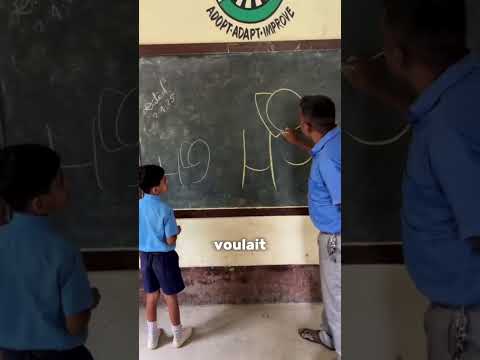 Le professeur apprend son élève à dessiner ❤️❤️