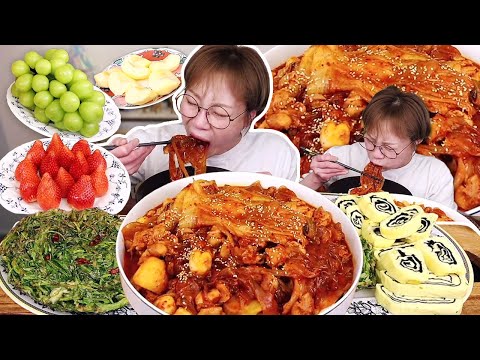 당면 가득 묵은지찜닭과 미나리전과 계란말이! 후식은 과일~ 250115/Mukbang, eating show