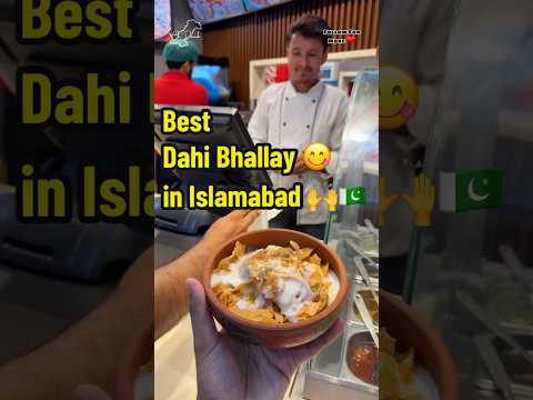 The best Dahi Bhallay in Islamabad are waiting for you! 😋 #streetfood #centaurusmall #islamabadfood
