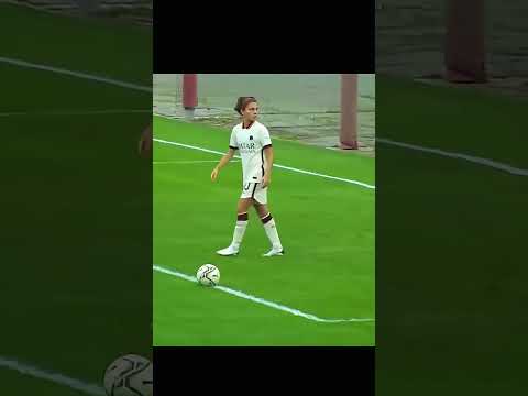 Unexpected & Hilarious Football Fails! π€£β½