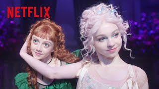 レディー・ガガ - The Dead Dance with イーニッド&アグネス | ウェンズデー | Netflix Japan