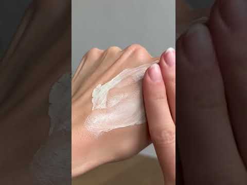 Les trois nouveaux solaires d'Avène  #skincare #cremesolaire  #antiâge #tachesbrunes #peaugrasse