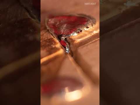 ๐ชต Handgemaakte Wandklok met Natuurlijke Charme ๐