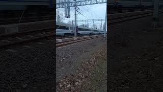 Pociąg PKP Intercity Dąbrowska w drodze #shorts #shortsvideo #train #railway