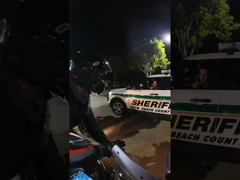 What’s a motorcycle, Officer? #cops @its.maarten