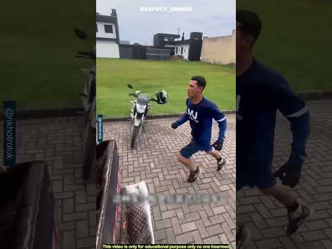 ব্রাজিলে ময়লা সংগ্রহের অদ্ভুত পদ্ধতি! Garbage collectors In Brazil