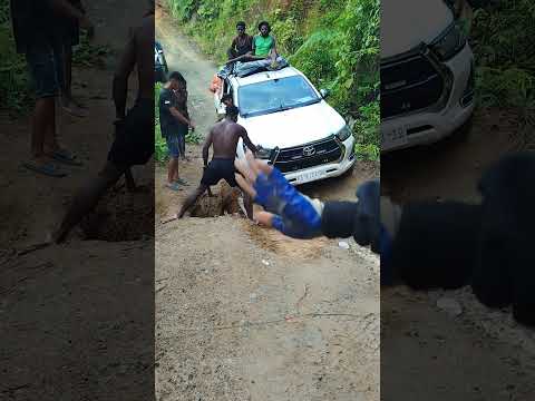 mau mengeluh tentang jln tapi sama siapa? syukuri sja penting bisa lewat😱🛻💨#fyp #fypviral #offroad