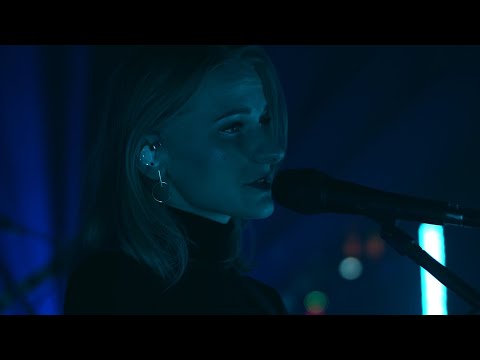 Kaśka Sochacka - Zostaję przy tym, co już znam (LIVE)