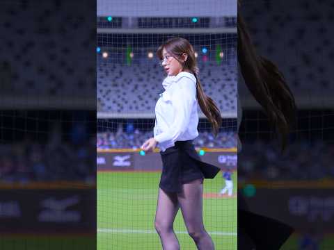 공연곡 체인지 "누나 머리 풀었다" 오피스룩 이주은(Lee Ju-Eun[李珠珢])치어리더
