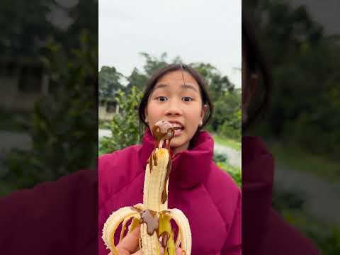 Gia đình vui vẻ, cùng qỏa cam ớt cay bí ẩn và các loại nước sốt cà phê, thơm ngon