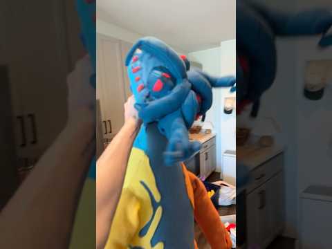 I STOLE SWIFTYS MONSTER DOEY PLUSH! 💀💀💀 #doey #plushtoys #yarnaby #poppyplaytimemovie