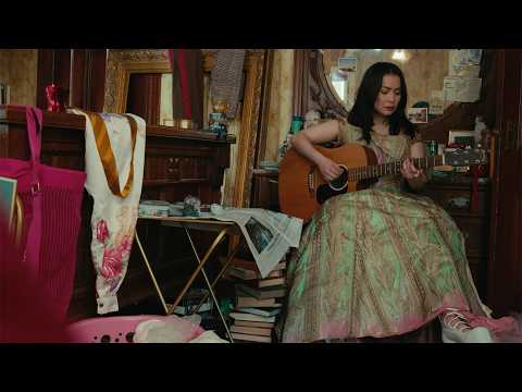 Mitski - Lightning (Portuguese Lyric Video)
