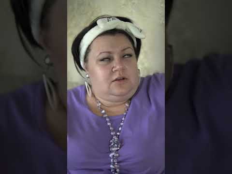 Наглая родственница живет у нас неделю, не можем выгнать. #shorts