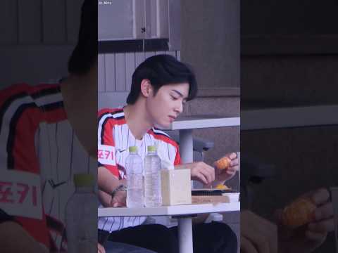 ์ผ๊ตฌ๋ณด๋ฉด์ ๊ทค๋จน๋ฐฉ ์ฐจ์์ฐ | 240811