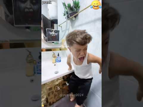 Prank #funny #pranks #prankvideo #prankwars #prank #funnyanimals #funnyvideo #funnyshorts #scared