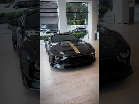 Agora você sabe dirigir um Valour! #astonmartin #valour #girandonaalta