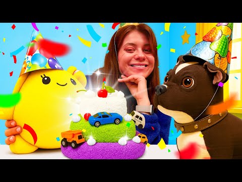 🎂Festeggiamo il compleanno di Lucky: la cagnolina Cioccolata prepara la torta per il suo caro amico!