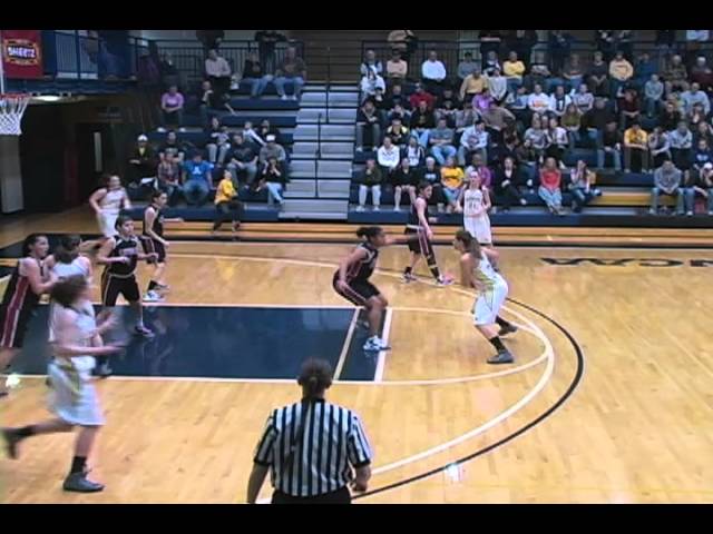 Women's basketball defeats Catholic in Landmark Semis