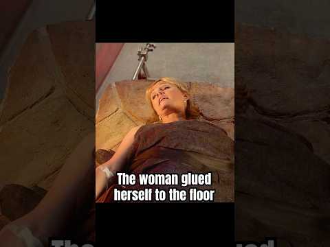 The woman glued herself to the floor#shorts #shortvideos #series #fouryou #911