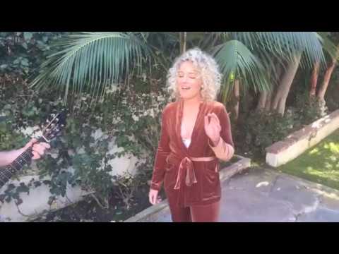 Cam Performs 'Diane' LIVE!