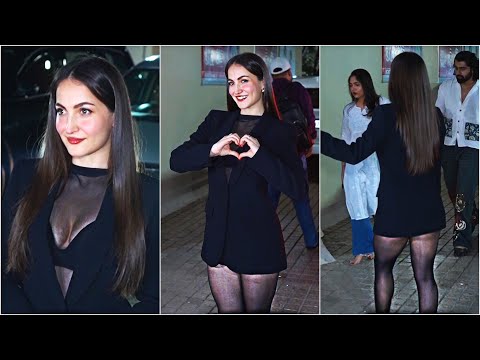 Elli Avram Looks Stunning In Black Dress At Loveyapa Screening