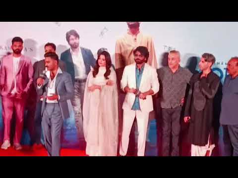 Mumbai Dhanush Fans Gone Crazy Seeing Him