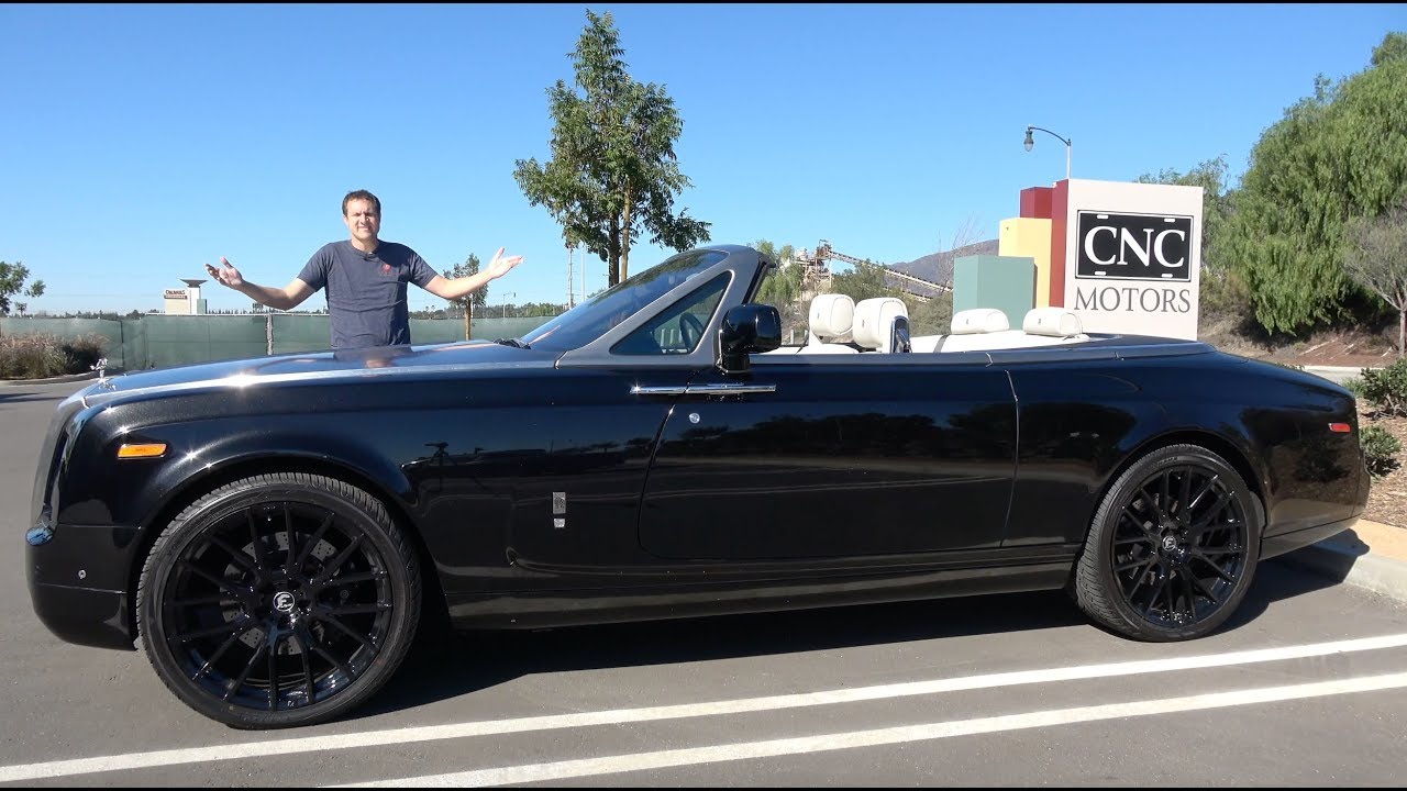 The Rolls-Royce Phantom Drophead Coupe Is an Ultra-Luxury Convertible