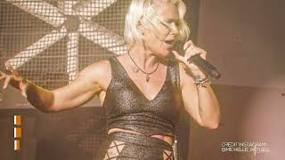 Fiese Diebe: Schlagerstar Michelle im Urlaub mit Hunde-Trick ausgeraubt | Schlager musik