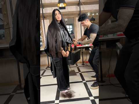 Yashi hair trimming time @SuyashVlogs #hairbysanjeev #hairtrimming #hairtutorial #haircut ♥️￼