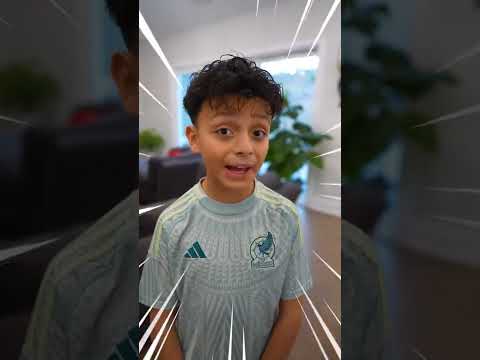 cosas que mi mamá nunca ve! COMENTA Y SUSCRIBETE A MI CANAL #SHORTVIDEO #COMEDIA #FUNNYVIDEOS