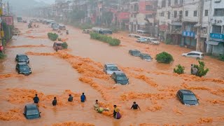 China in Ruins: Flash Floods Devastate Guangdong — Cars Swept Away, Roads Turn Into Raging Rivers!